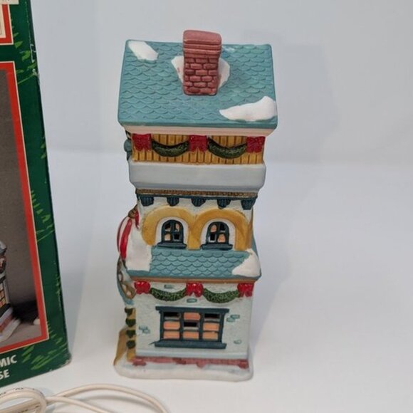 NEW VTG Traditions Lighted Ceramic Toy Shop Store Santa Christmas Pencil House - Picture 3 of 10